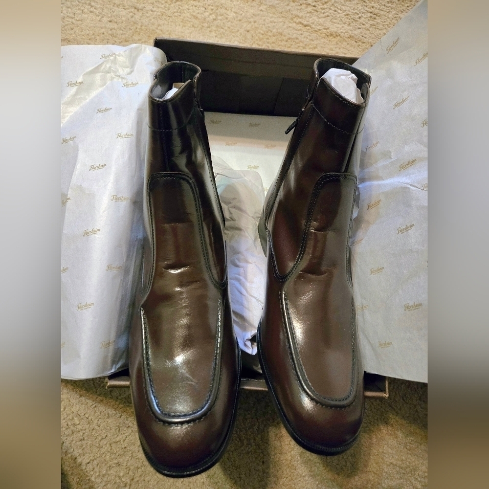 NWT Florsheim Boot, Black Cherry, Essex Moc Toe Zipper
